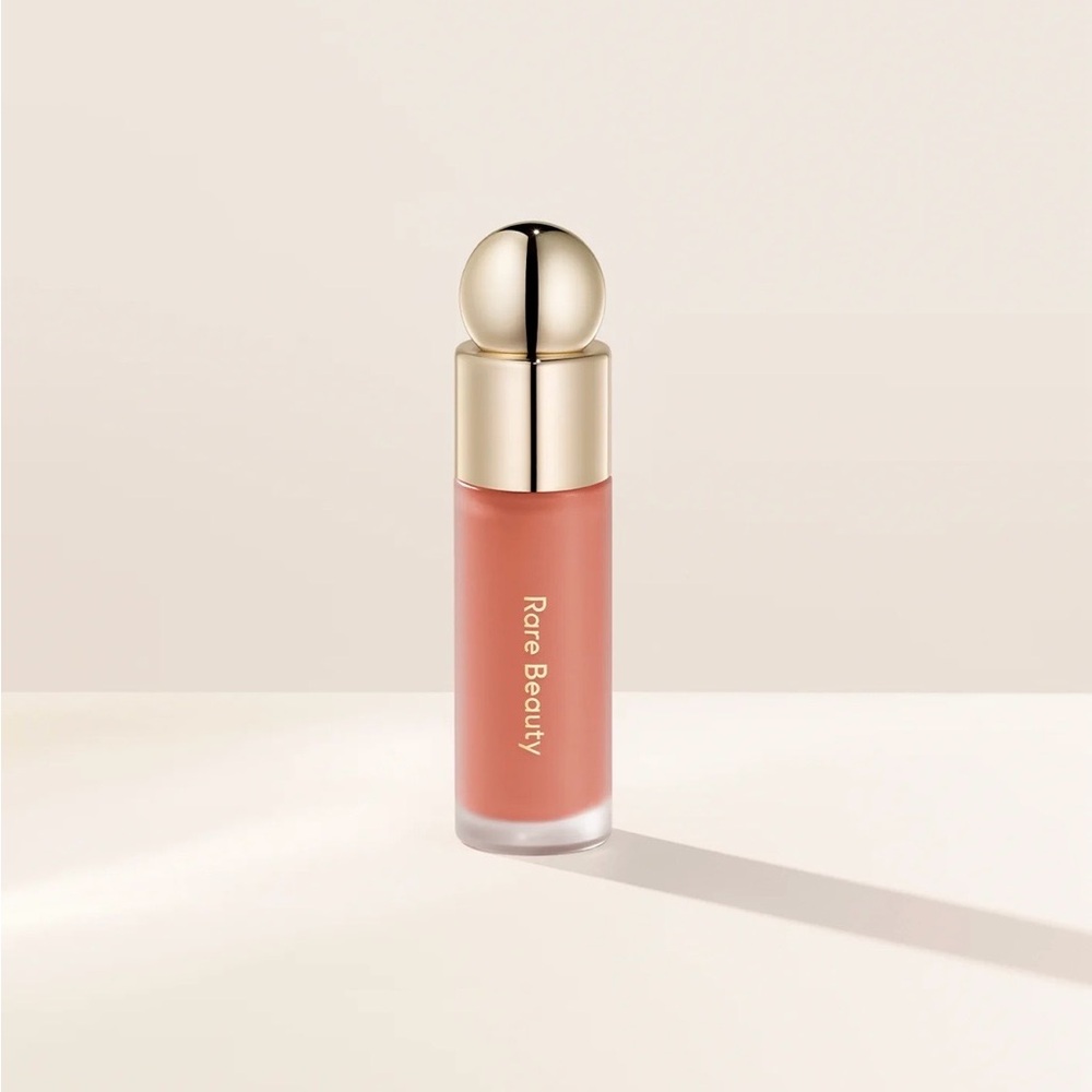 Rare Beauty soft pinch dewy Liquid Blush in color Virtue